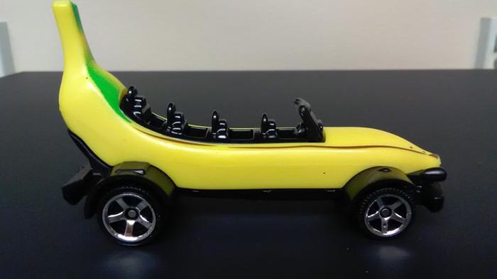 banana hot wheel car