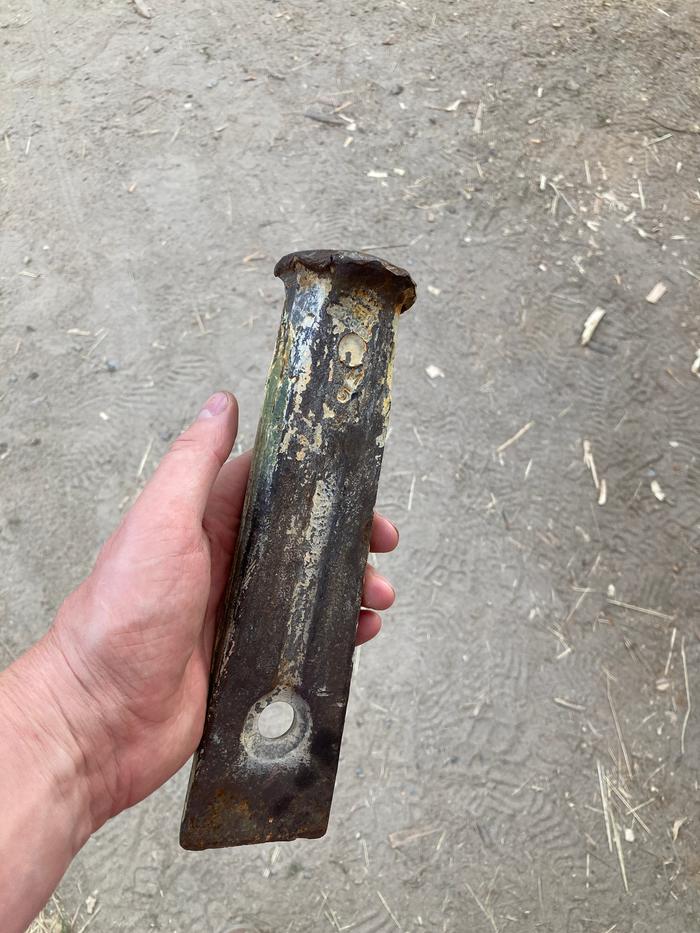 Well worn tool with a mushroomed head. 