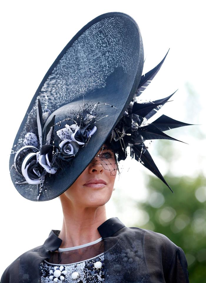 [Thumbnail for feathered-hat.jpg]