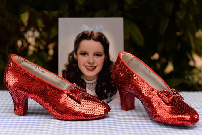 [Thumbnail for Dorothy-s-ruby-slippers-Wizard-of-Oz.jpg]