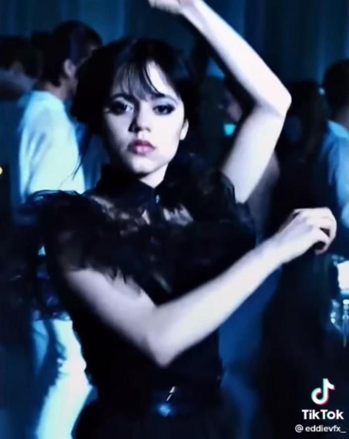 [Thumbnail for dance.jpg]