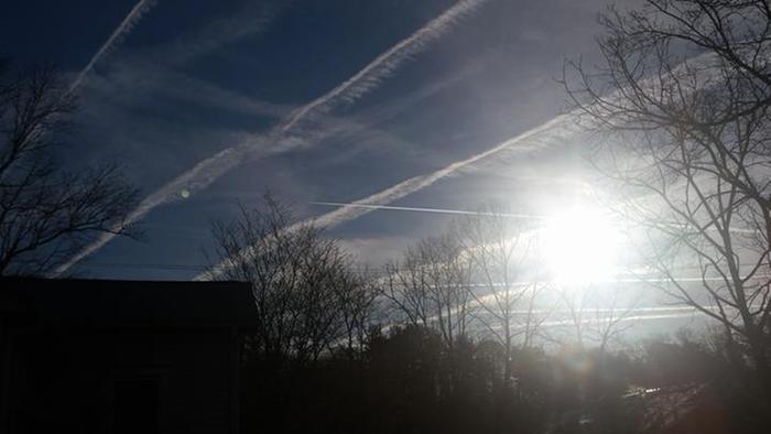 contrails