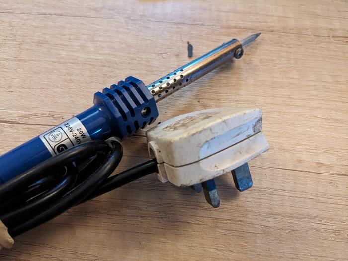 All wired up with a new 3A fuse