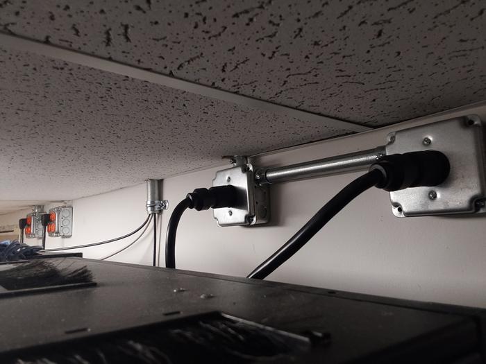 Clarity on what is meant by the "left side 20 & 30 amp outlets" 