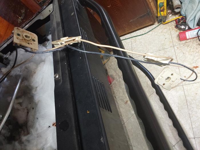 Tracing down the ignitor switch wiring