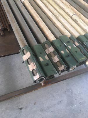 [Thumbnail for Keeping-base-and-poles-together.jpg]