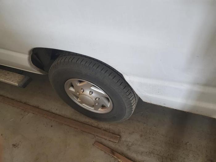 [Thumbnail for bare_tire.jpg]
