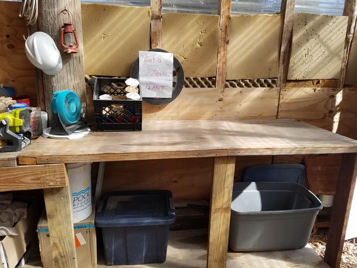 ideal summer config for greenhouse w/ seeds drying and such