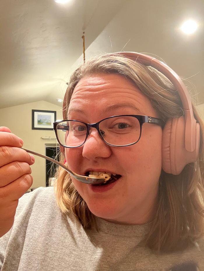 Me taking a small bite. If I was making this only for mayself I’d add more rice and some kind of condiment :)