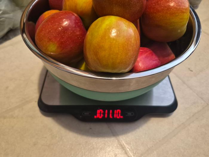 Apples 2
