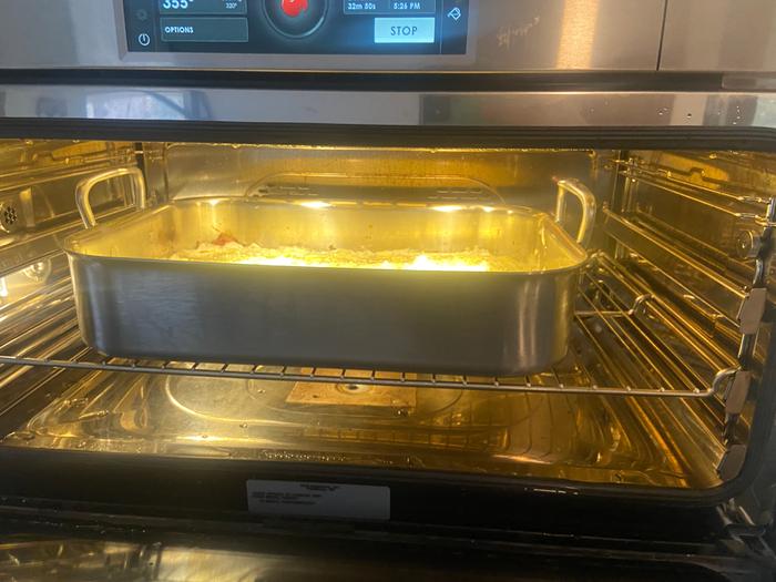 [Thumbnail for 6c_lasagna-going-into-oven.jpg]