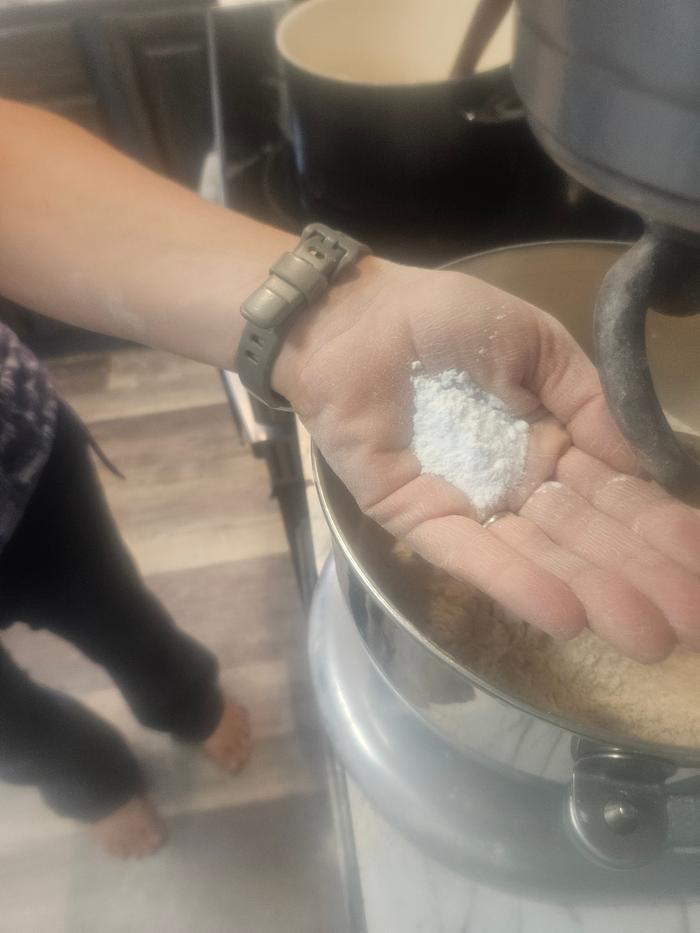 Measuring leavening ingredient for Navajo tacos 