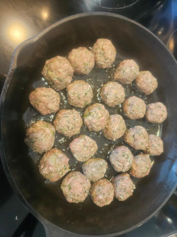 Frying meatballs