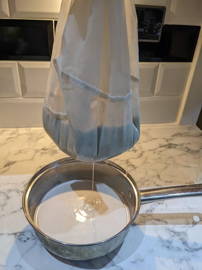 Sunflower seed milk straining