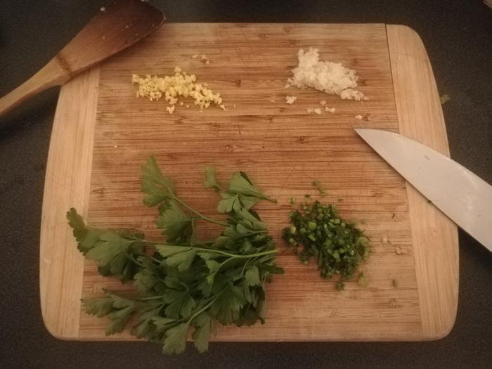 Chopped ginger, garlic, and parsley