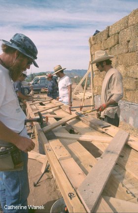  Building pallet trusses using jig