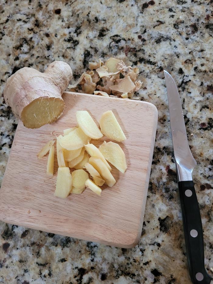 Preparing ginger root