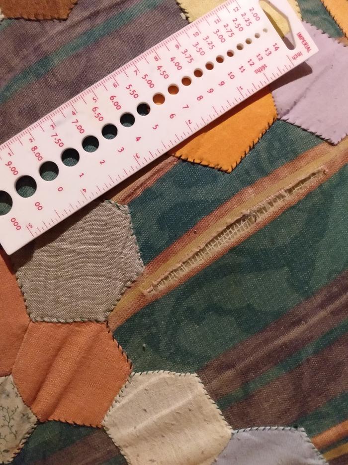 Sofa tear with 5inch ruler