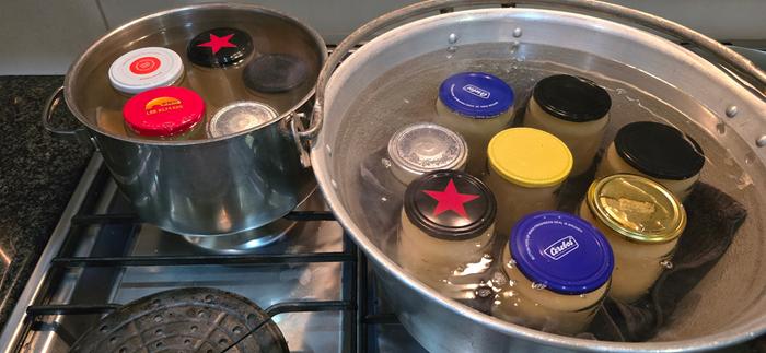 Waterbathing apple sauce