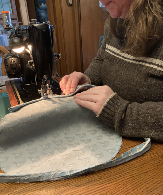 sewing piping on circle