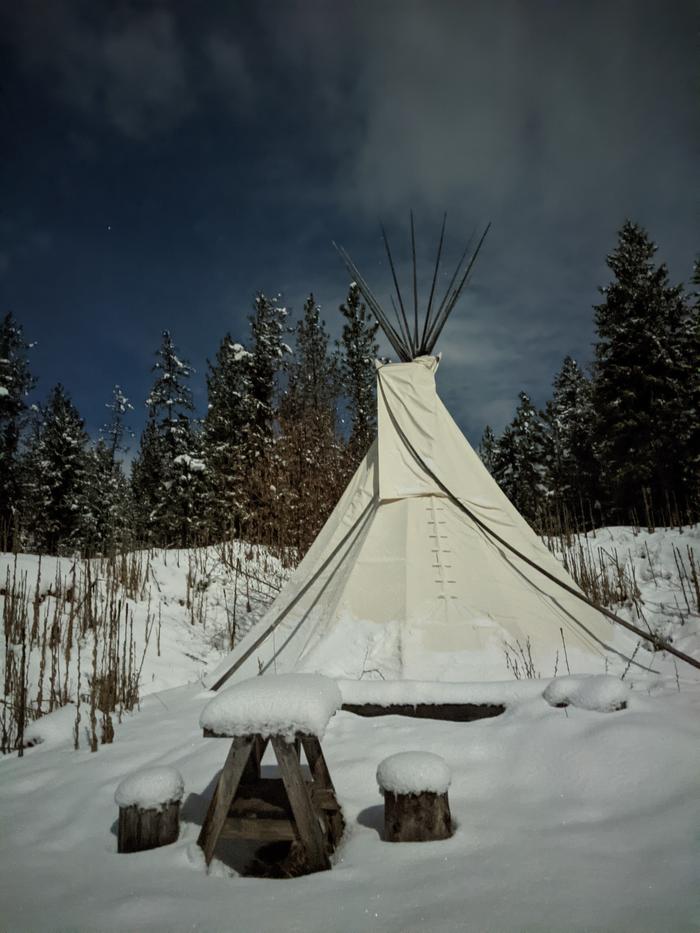 Star shining down on the tipi 🌟