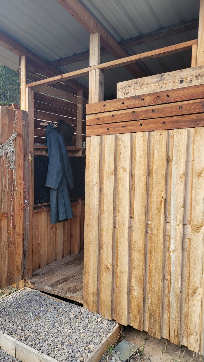 Bonus pic: Proof the hooks work!