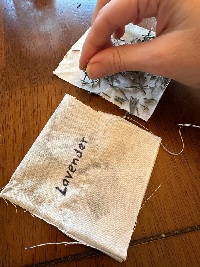 putting lavender leaves in one