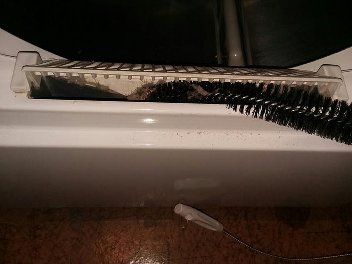 Started cleaning down here with a brush but it was a never ending supply of lint. What's going on???