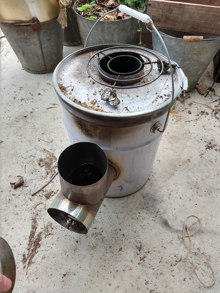 original design of portable metal rocket stove