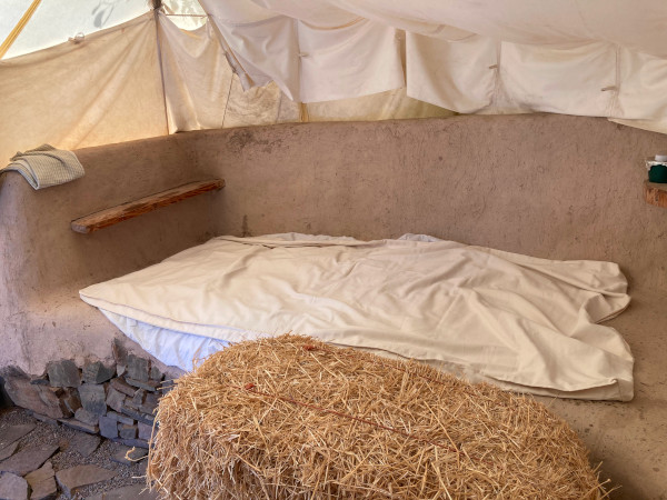 stuffing materials and tick at Tipi