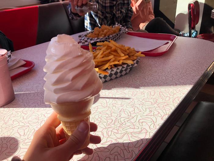 The non-dairy soft serve 😎 quite a treat