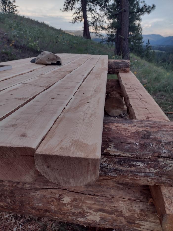 round-wood-picnic-table-top