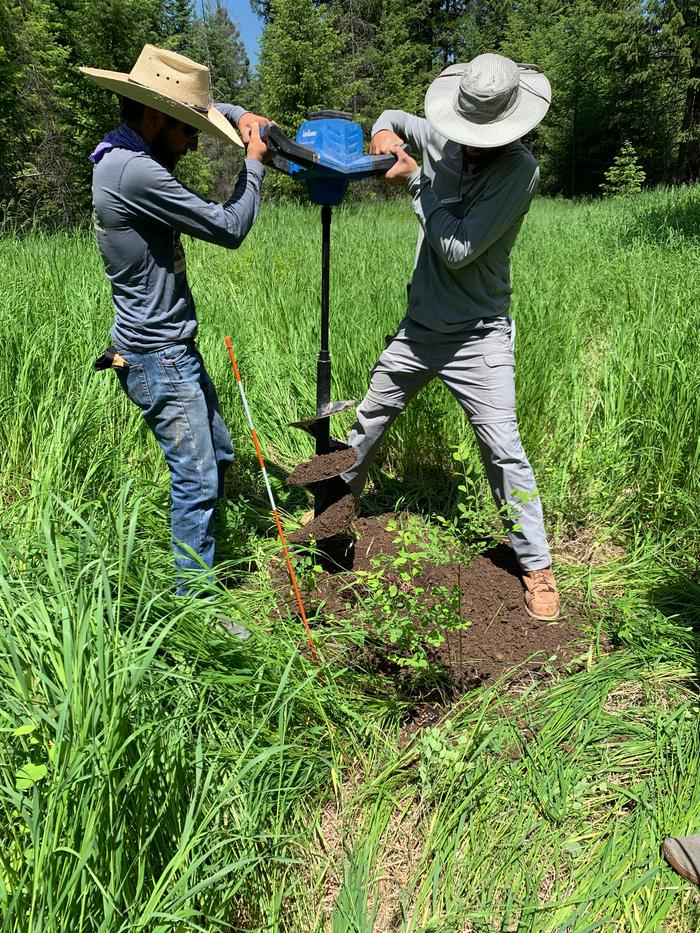 digging-test-holes-at-permaculture-technology-jamboree