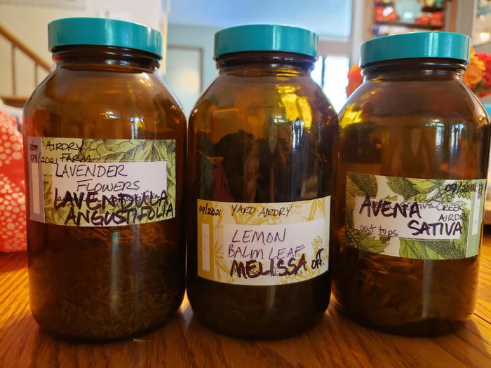 Dried herbs BB
