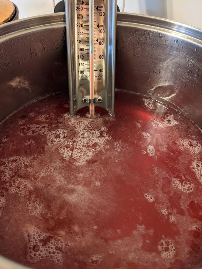Cooking down rowan berry juice into jam
