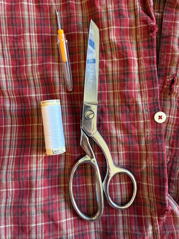 My tools, plus buttons and a sewing machine