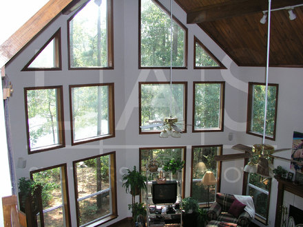 Wall design with different types of windows and doors - A very attractive result