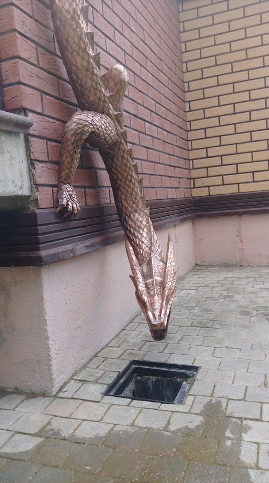 [Thumbnail for dragon-downspout.jpg]
