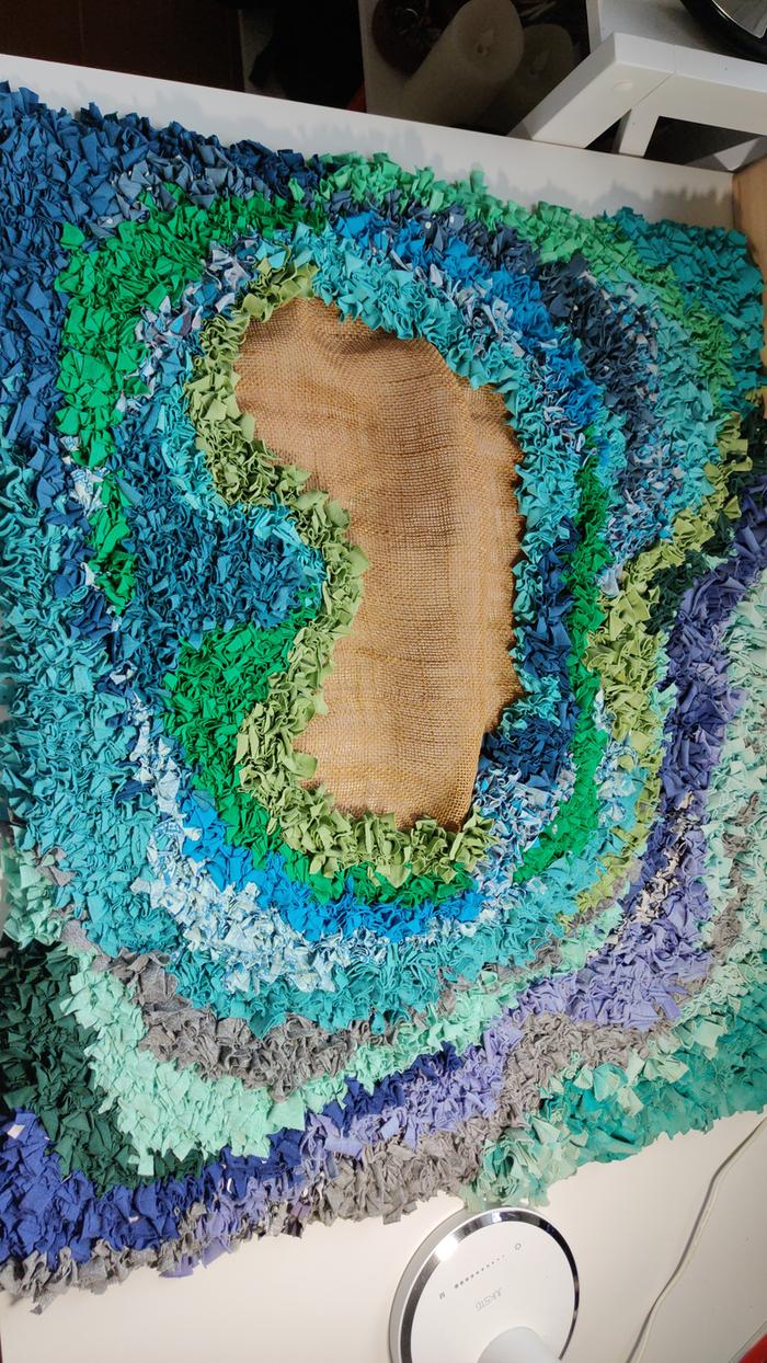 rag rug upcycling old clothes