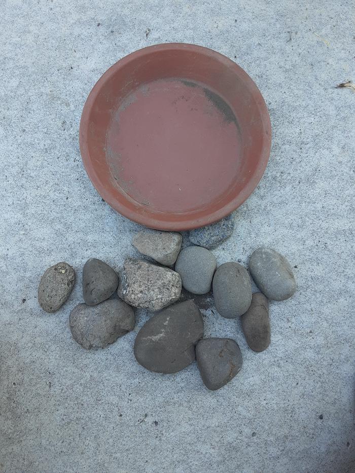 Here is all the materials that I used to make the watering station.