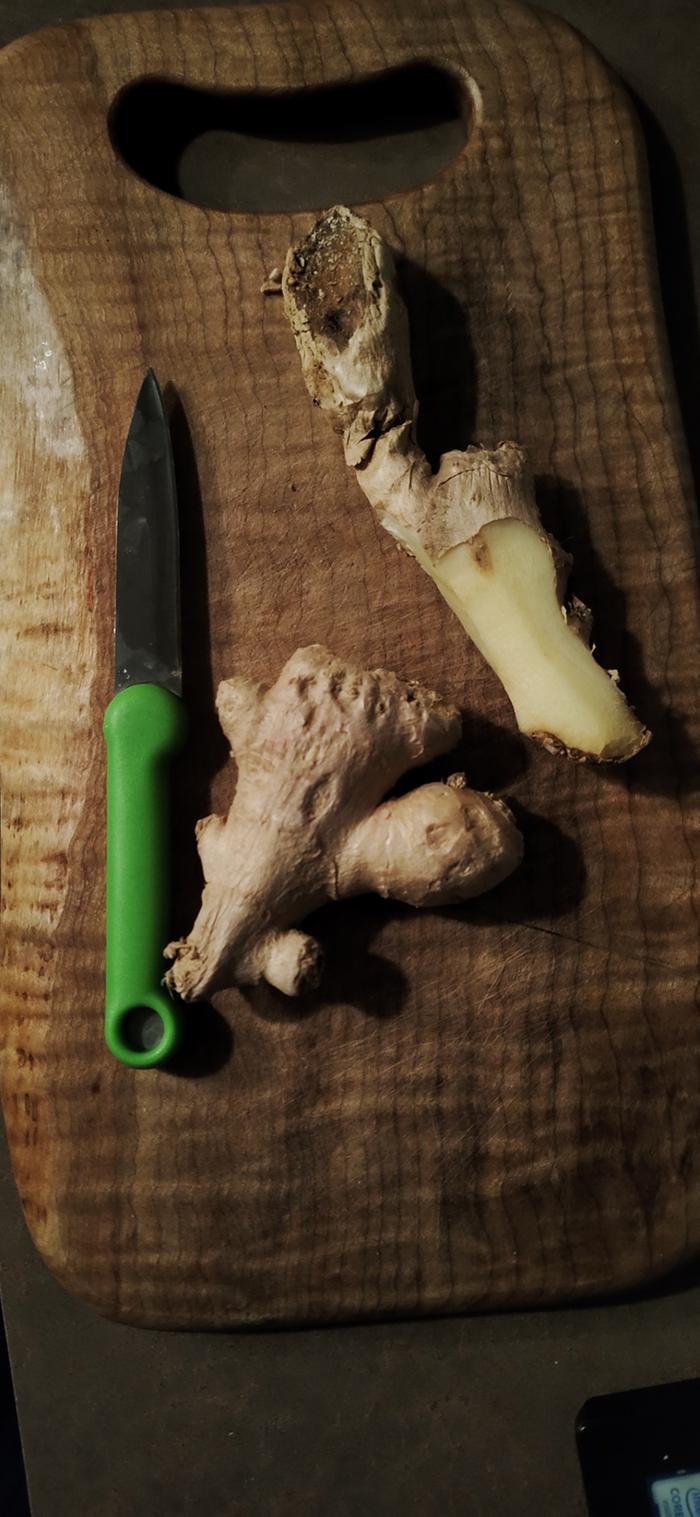 [Thumbnail for 1-Store-bought-ginger-before-slicing-for-decoction.jpg]