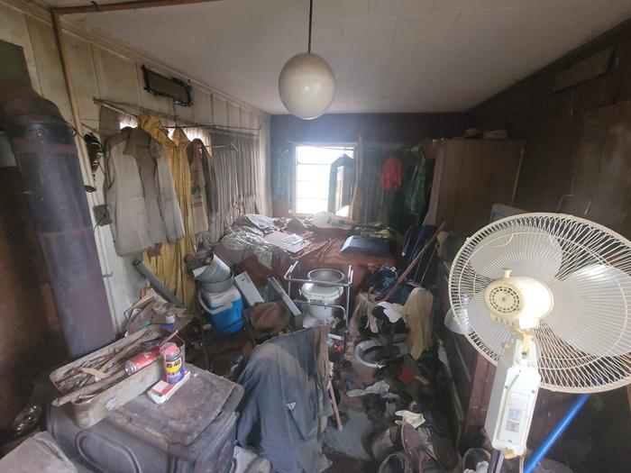 Wood burner in bottom left corner 