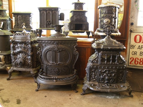 [Thumbnail for 104696-490x367-early_parlor_stove.jpg]