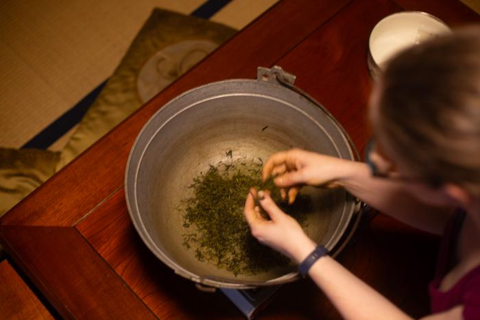 Hand-rolling green tea workshop in Shizuoka, Japan