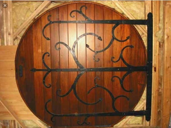 beautiful-round-door