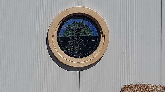 you can make round windows and frames