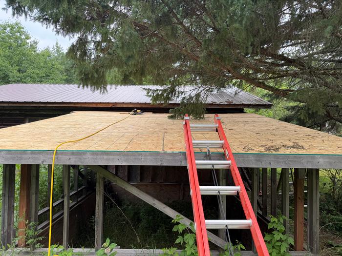 It got a little more complicated at the top, under the garage's overhang -- hard to get tools and arms in there.