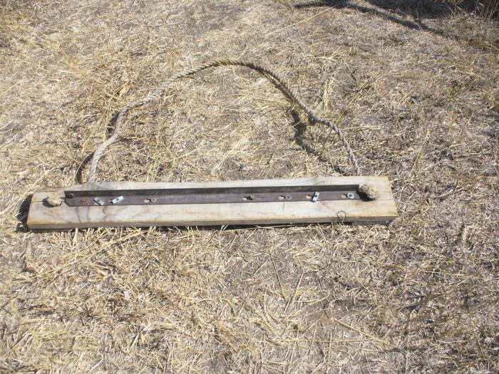View of the bottom side of the stomper-crimper