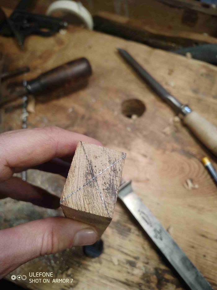 Marking the middle this time on the new handle