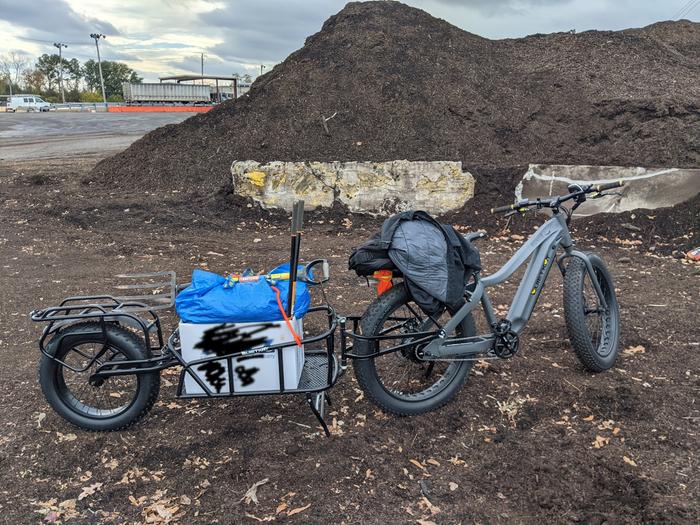 Single wheeled trailer capacity is 100 lbs.